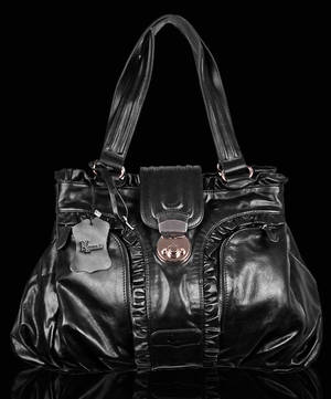 Karen Ly Designer taske. Model Thierry Ruffle BLACK