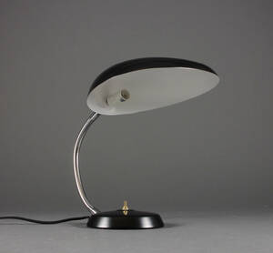 Greta M. Grossman. Bordlampe, model Cobra 