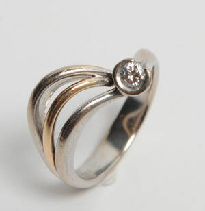 Per Borup ring med brillant