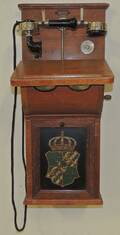 Äldre Väggtelefon