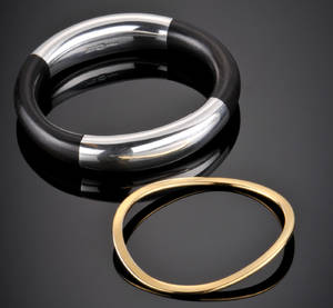 Georg Jensen. To armrige. 2