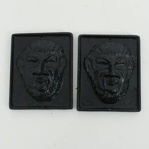 MASKARONER, 2 st, gjutjärn