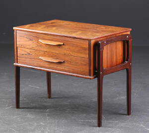 Sybord af palisander, dansk møbelproducent Denne vare er sat til omsalg under nyt varenummer 4317436