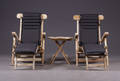 Par dækchairs samt sidebord i teak 3