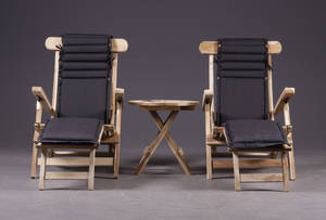 Par dækchairs samt sidebord i teak 3