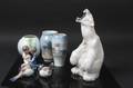 BGKgl. Samling porcelænsfigurer 7 dele, Isbjørn, optimistpessimist børnefigur samt tre vaser..  7