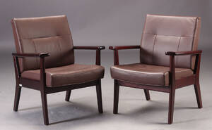 Farstrup møbelfabrik. Par lavryggede lænestole 2