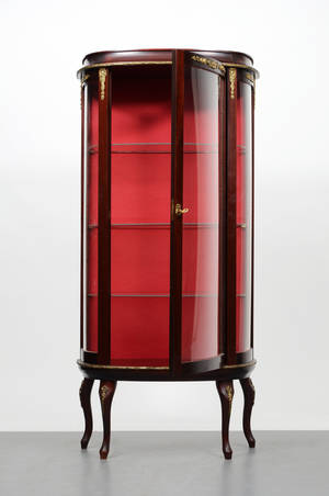 Vitrinskåp, Louis XVI stil