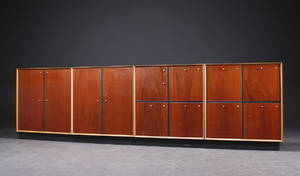 Rud Thygesen  Johnny Sørensen. Skabsmoduler af mahogni 4