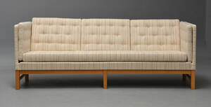 Erik Ole Jørgensen. Tre-personers sofa, model EJ 3153