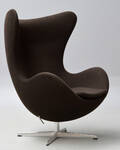 Arne Jacobsen. Lænestol Ægget brun tonus