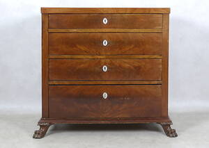 BYRÅ, 4-lådig, mahogny, 183040-tal.