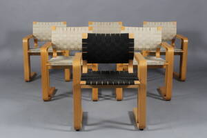 Rud Thygesen  Johnny Sørensen. Seks stole af formspændt eg. 6