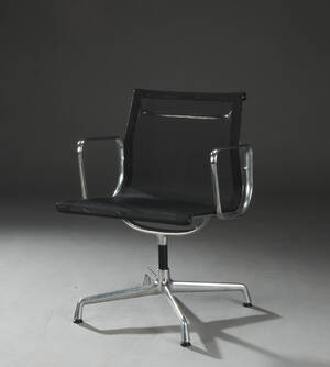 Charles  Ray Eames. Armstol model EA-108  Denne vare er sat til omsalg under nyt varenummer 4495371