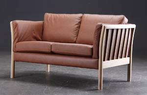 Skagen, 2 pers. tremmesofa, stel af egetræ betrukket med cognac-farvet læder