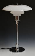 Poul Henningsen. Bordlampe, model PH 32