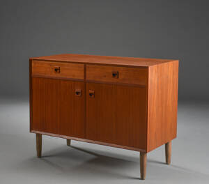 Møbelproducent. Skænk af teak