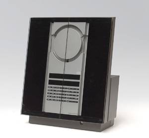 Bang  Olufsen. BeoSound 3000 med garanti