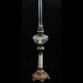 FOTOGENLAMPA, gulmetall, glas och sten, 1900-tal
