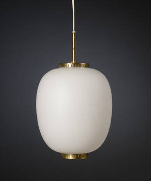 Bent Karlby. Kina pendel, opalglas og messing  Denne vare er sat til omsalg under nyt varenummer 4509483