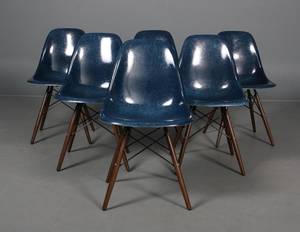 Charles Eames Sæt på seks model DSW glasfiber skalstole i petroleumsblå 6