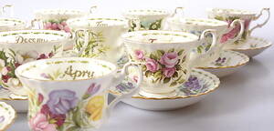 KAFFESERVIS, 24 delar, Flowers of the Month, Royal Albert, England.
