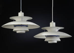 Poul Henningsen. Par PH5 pendler, hvid 2