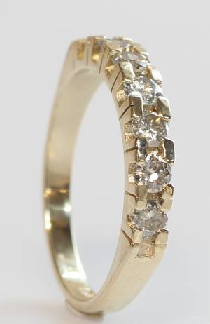 Alliancering, ca. 0.70 ct.