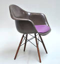 Charles Eames 1907 - 1978. Armstol, model DAW