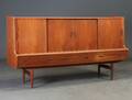 Skænk af fineret teak, 1950erne