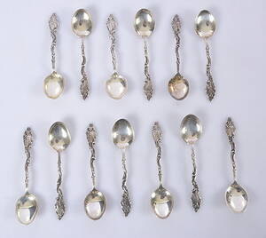 KAFFESKEDAR i silver, 13 st, vikt 142 gram.