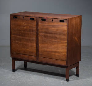 Jalousiskab af teak