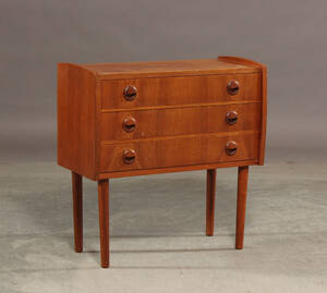 Dansk møbelproducent. Kommode, teak