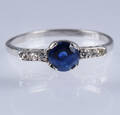 Safir- og diamantring af 18 kt. hvidguld. 1900-talletsførste halvdel