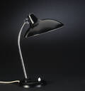 Christian Dell . Kaiser bordlampe, model 6786, sort