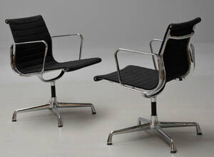 Charles Eames. Par armstole, model EA-108 2