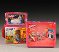 Samling Barbie-tillbehör i originalförpackningar, bl.a Camper 3
