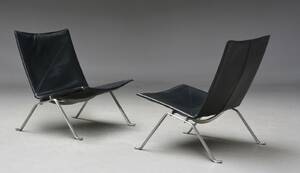 Poul Kjærholm. Et par PK-22 Lounge lænestole, sort læder 2