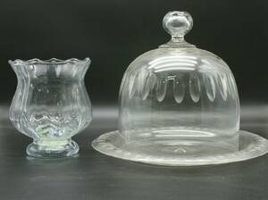 Glaskupa samt vasljuslykta