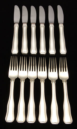 Georg Jensen. Dobbeltriflet frokostgafler og knive af sterlingsølv 12 