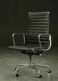 Charles Eames. Kontorstol fra serien Aluminium Group Konference Denne vare er sat til omsalg under nyt varenummer 4107027