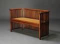 Dansk møbelproducent. Bænk