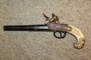 PRYDNADSPISTOL L 28 CM