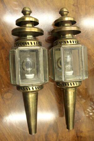 Vagnslyktor, Ett par