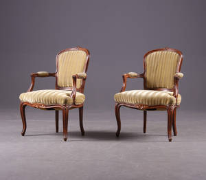 Rokoko-form stole af nøddetræ 2