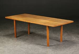 Hans J. Wegner. Sofabord af egetræ, model AT15 