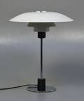 Poul Henningsen. PH 43 bordlampe af metal