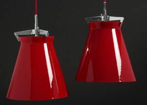 Par Tempo loftslamper. Seeddesign. Mundblæst rødt glas
