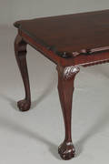 Spisebord af mahogny.