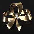 Broche i 14 kt. guld med brillanter